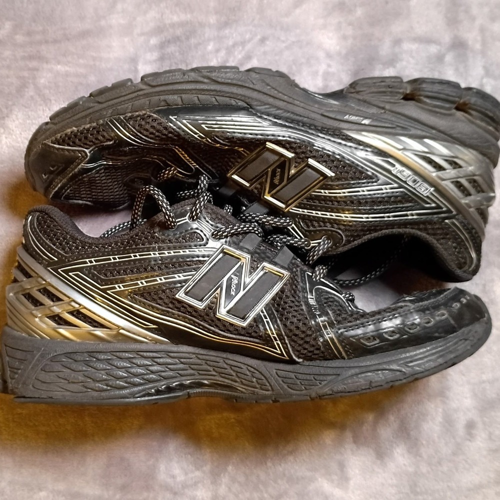 New Balance 1906R Black Silver Metallic Sneakers U1906RCS Mens 8 Womens 9.5